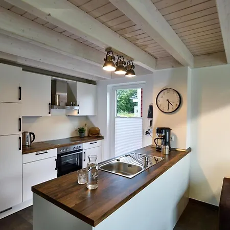 Pier 85 - Tolles Fuer Bis Zu 4 Personen Mit Kaminofen Und Sauna - Haustiere Herzlich Willkommen